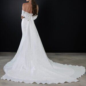 Brand new Martina Liana gown
